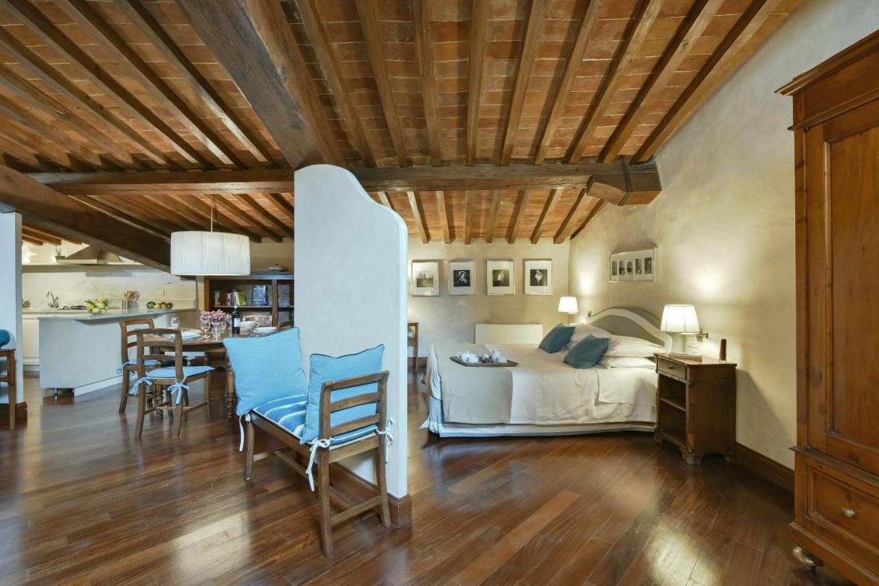 Tiepolo Romantic Penthouse In The Oltrarno * Florenz