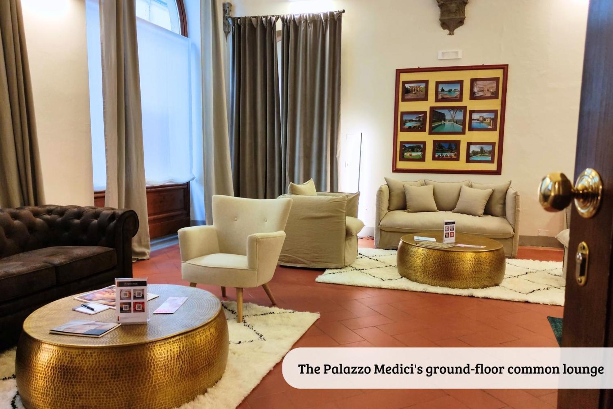 Apartment Tiepolo Romantic Penthouse In The Oltrarno Florenz